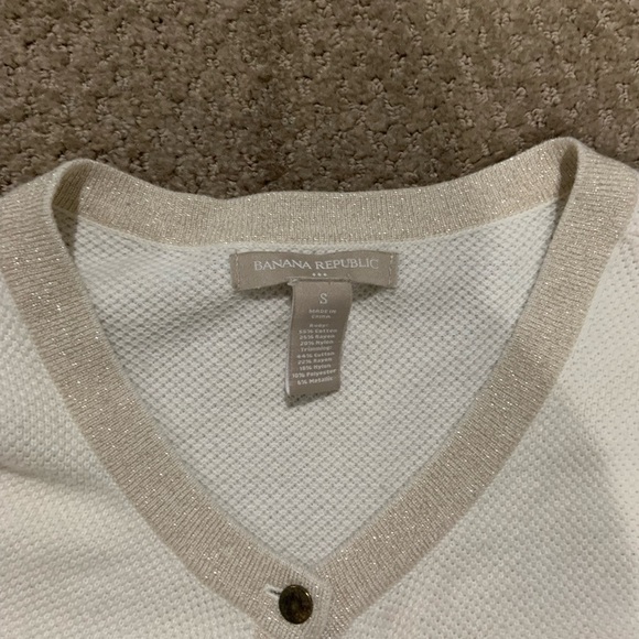 BANANA REPUBLIC GOLD METALLIC CARDIGAN SWEATER SMALLL - Picture 2 of 3